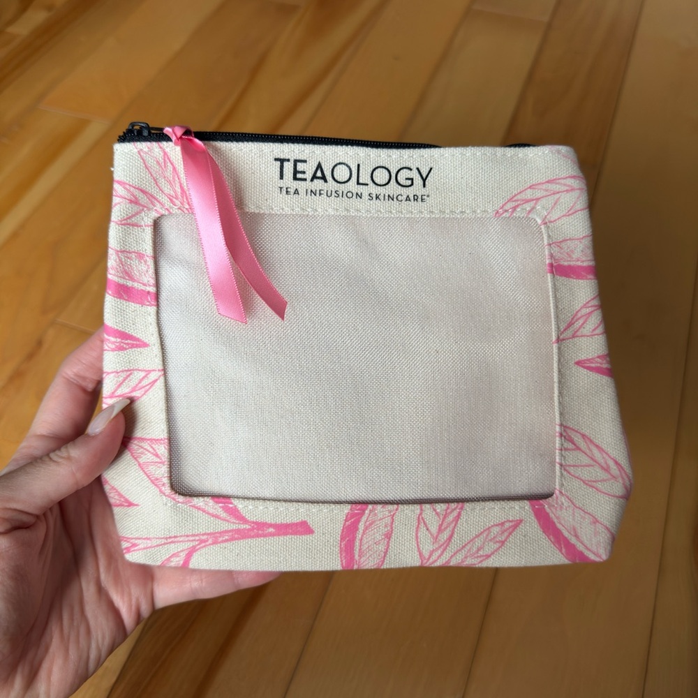 Teaology Skincare Women's Bag